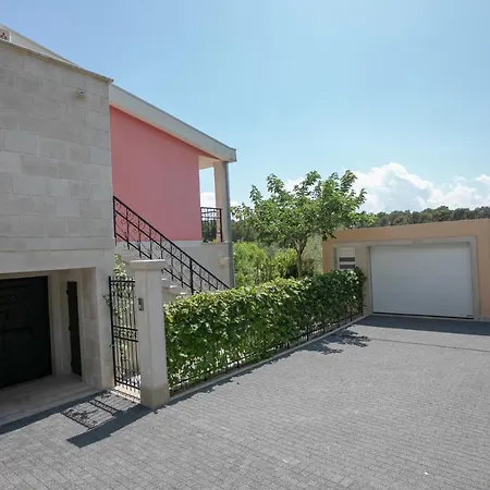 Villa Volicija