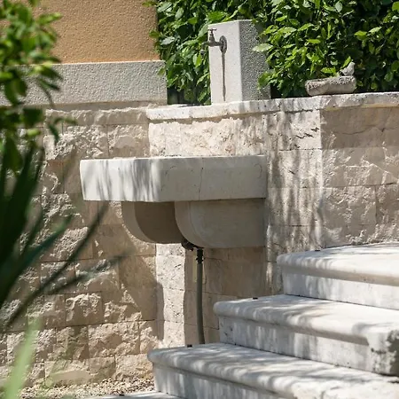Volicija Villa *